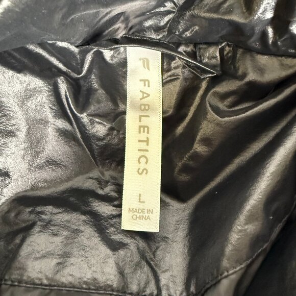 Women's Fabletics Essential Puffer L - Picture 3 of 4